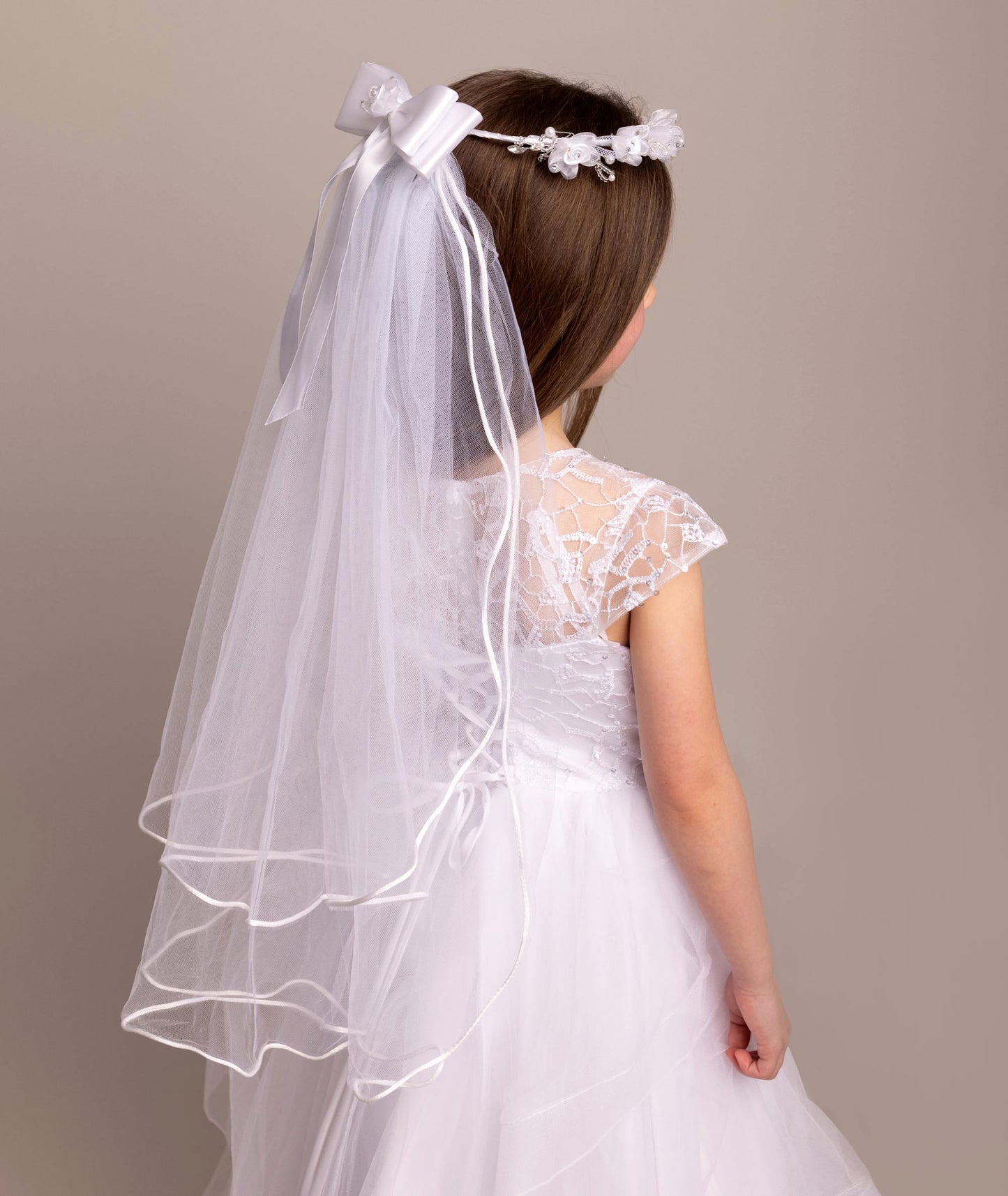 Veil with flower headpiece and bow - CMV 2330